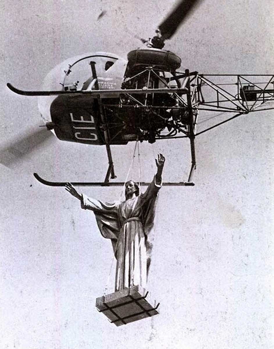 statue jesus rome opening scene fellini.jpg copy