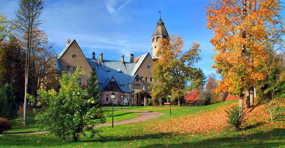 taagepera-castle-wikimedia