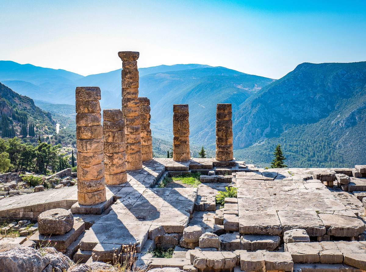 temple apollo greece