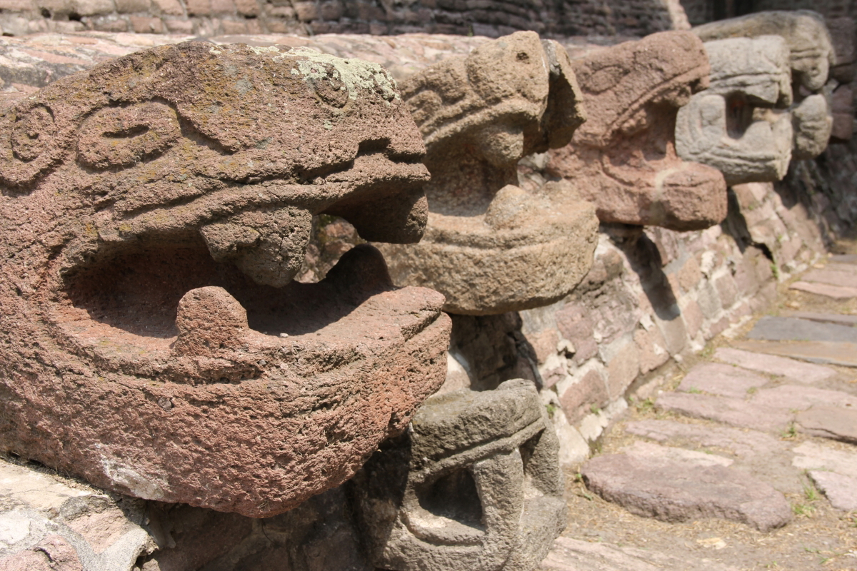 tenayuca serpent wall mexico aztec