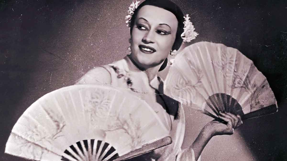 ulanova halyna performing taï choa photo