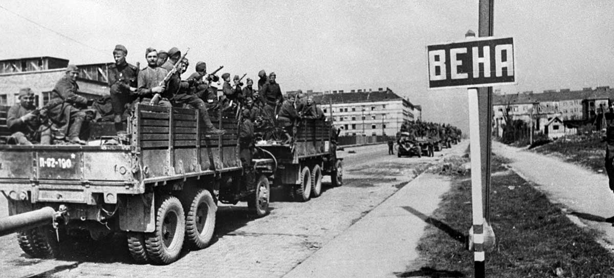 vienna operations 1945
