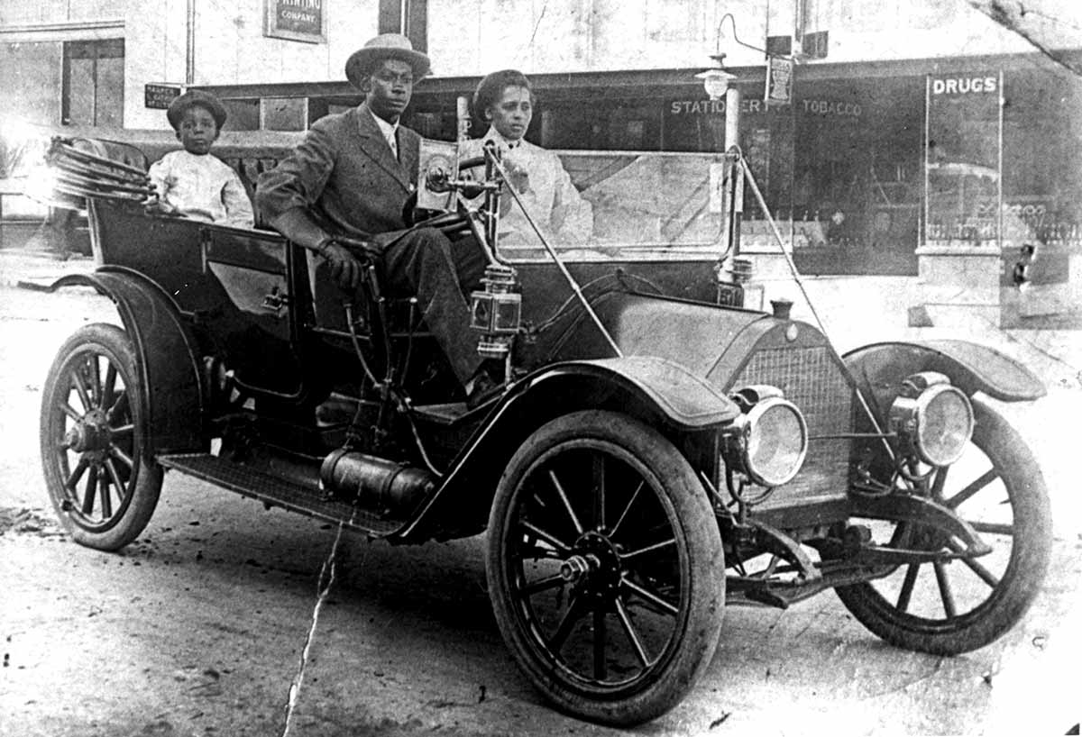 wealthy family black wall street