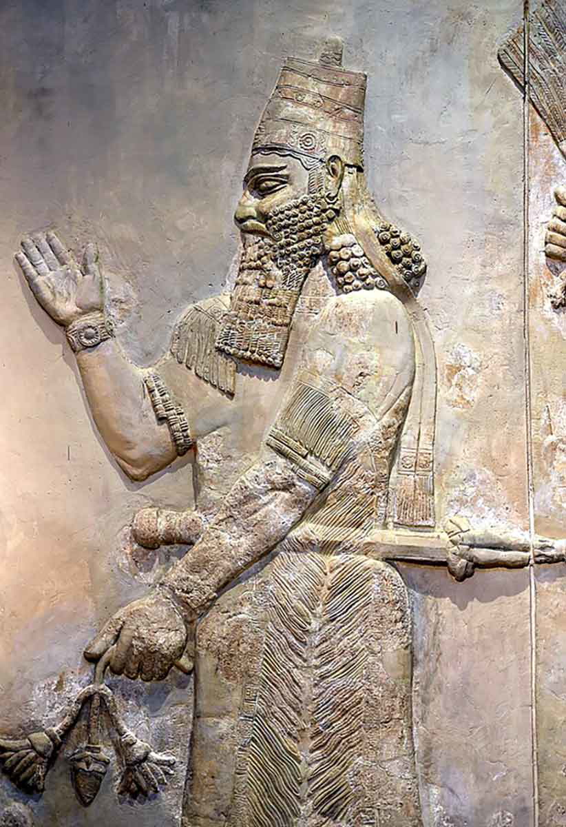 Sargon II relief