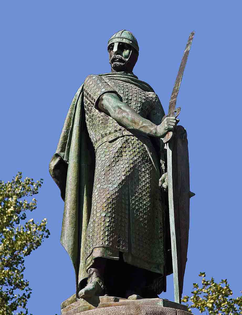 afonso henriques statue