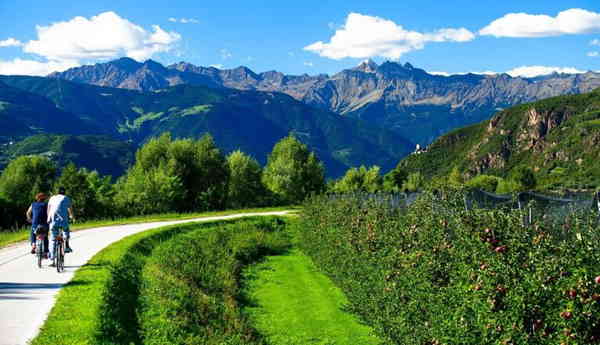 ancient roman roads that still exist