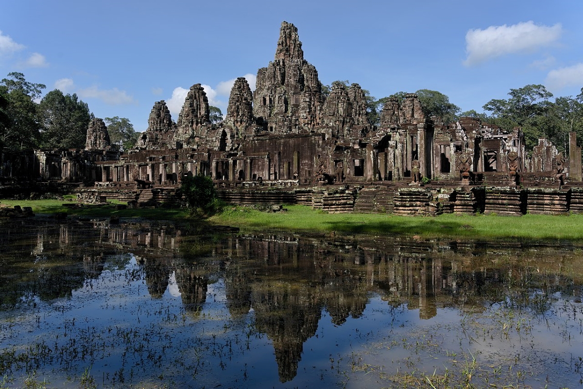 bayon temple angkor thom cambodia