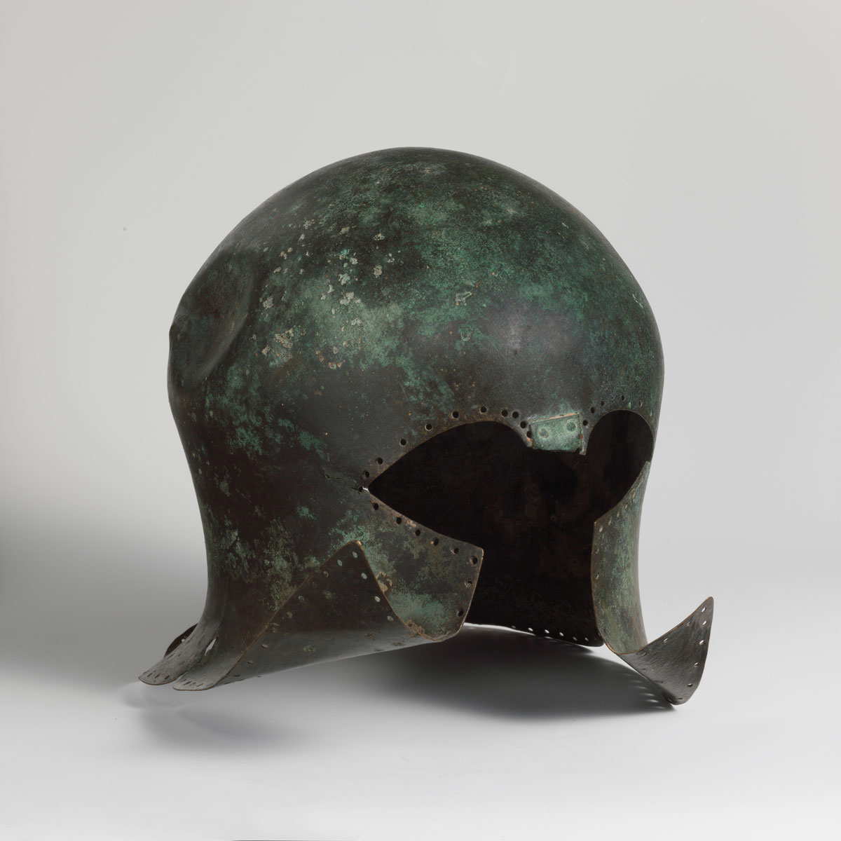 bronze helmet corinthian archaic seventh century