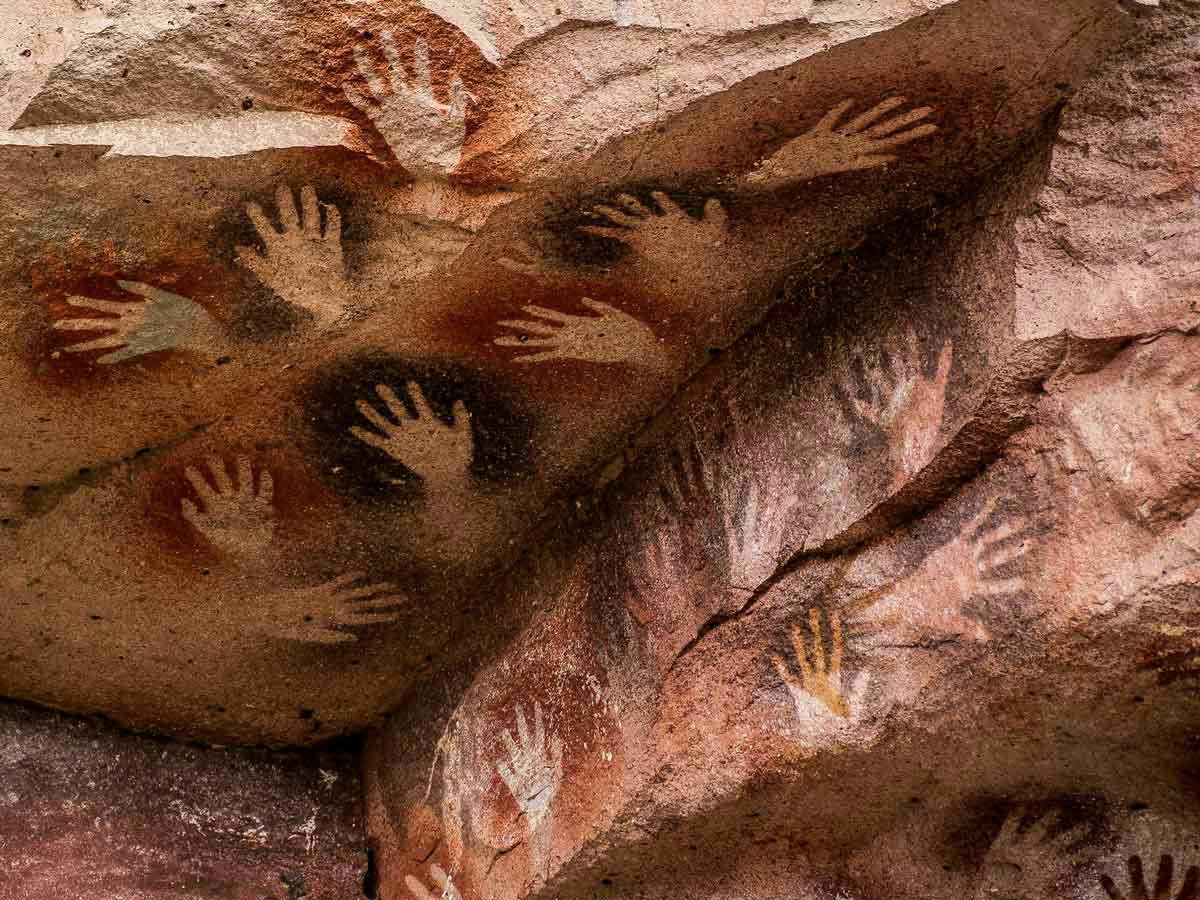 cueva manos argentina south america