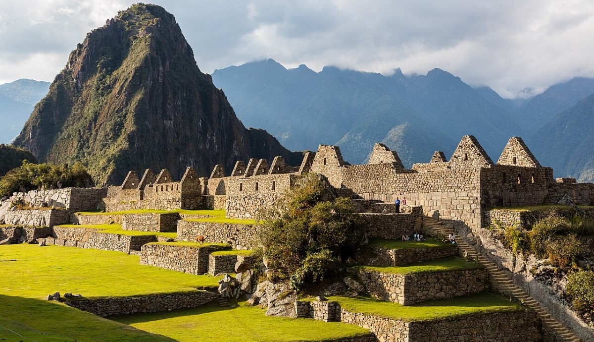 exploring sacred valley before the incas