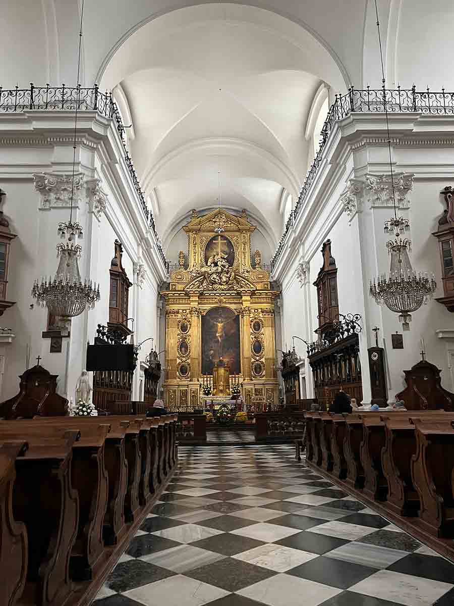 holy cross church