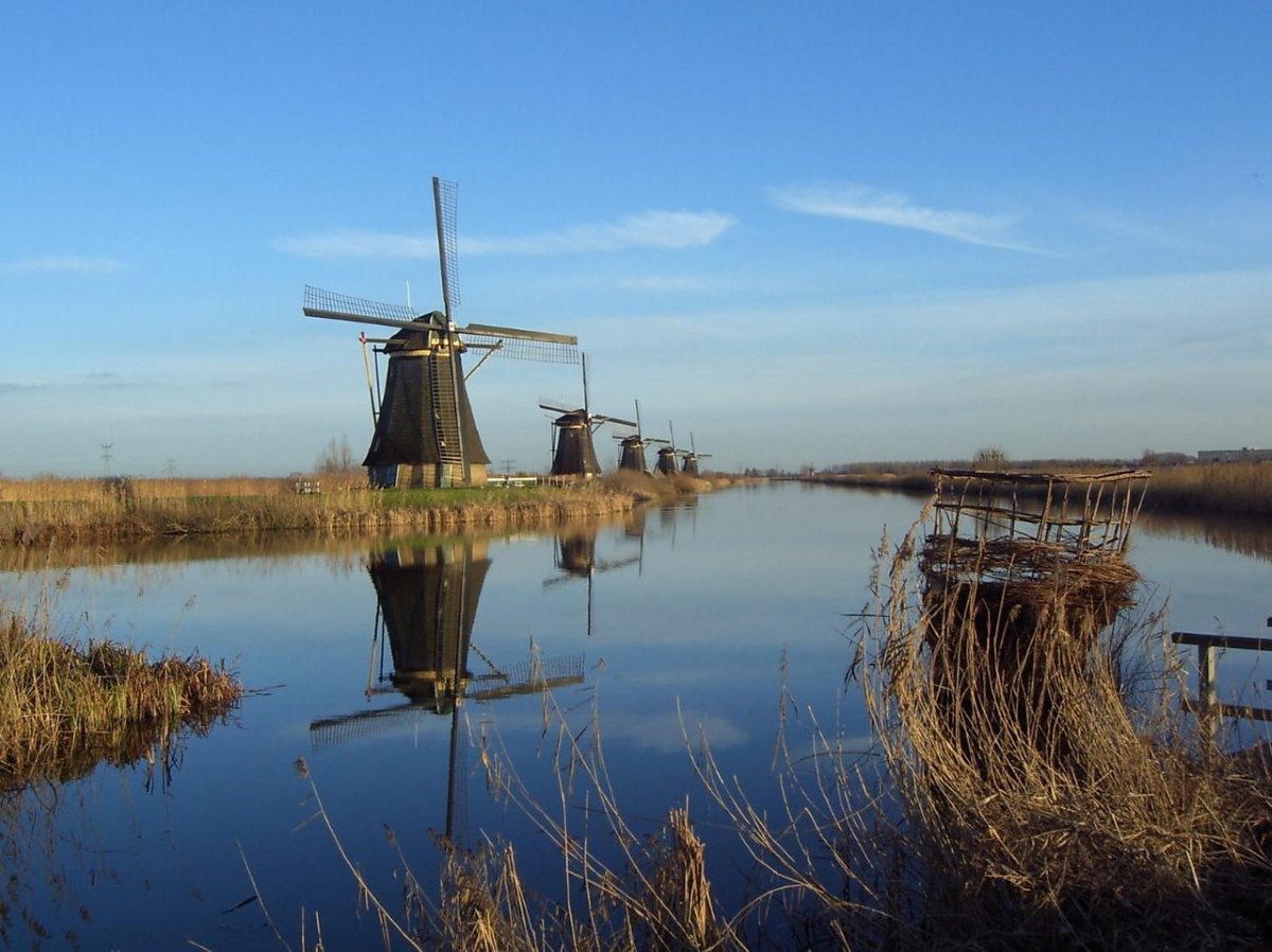kinderdijk elshout windmills netherlands