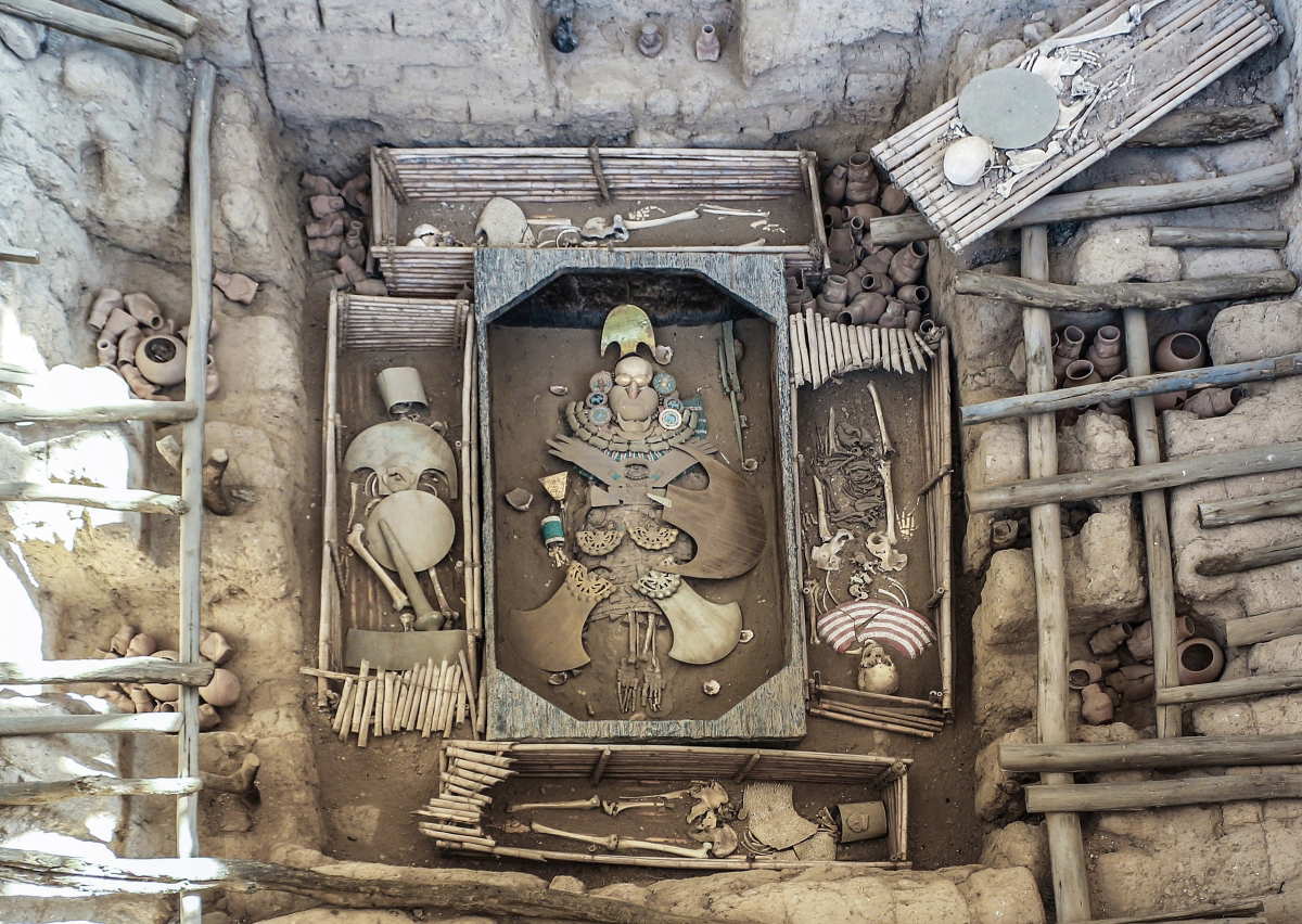 lord of sipan burial peru