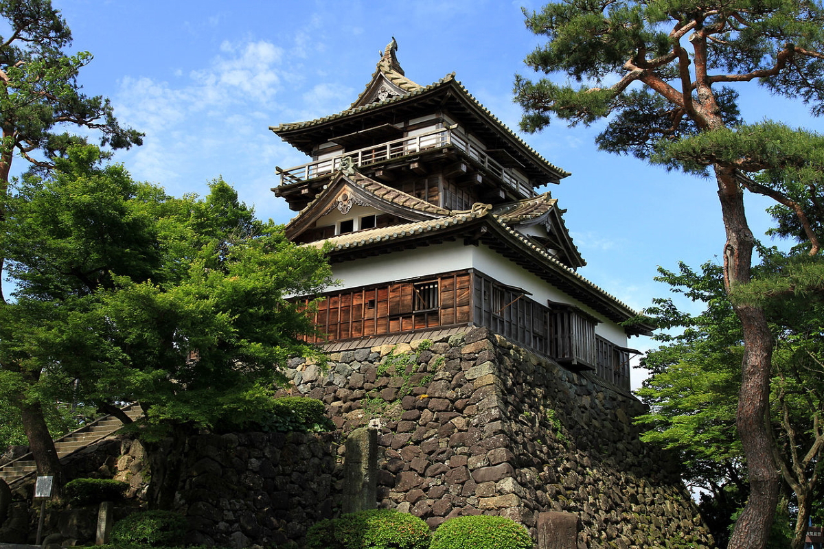 maruoka castle sakai japan