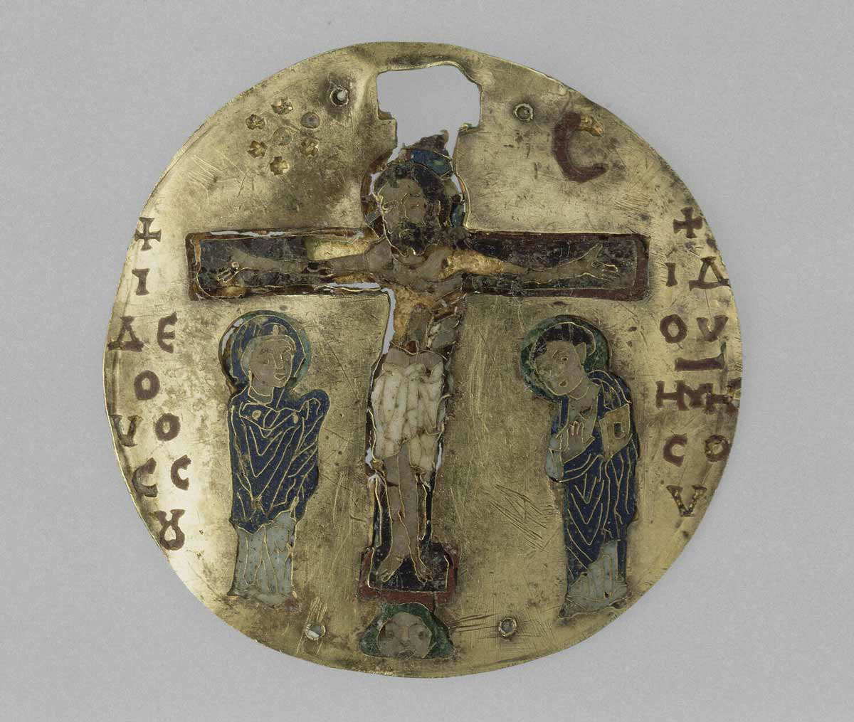 medallion byzantine crucifixion