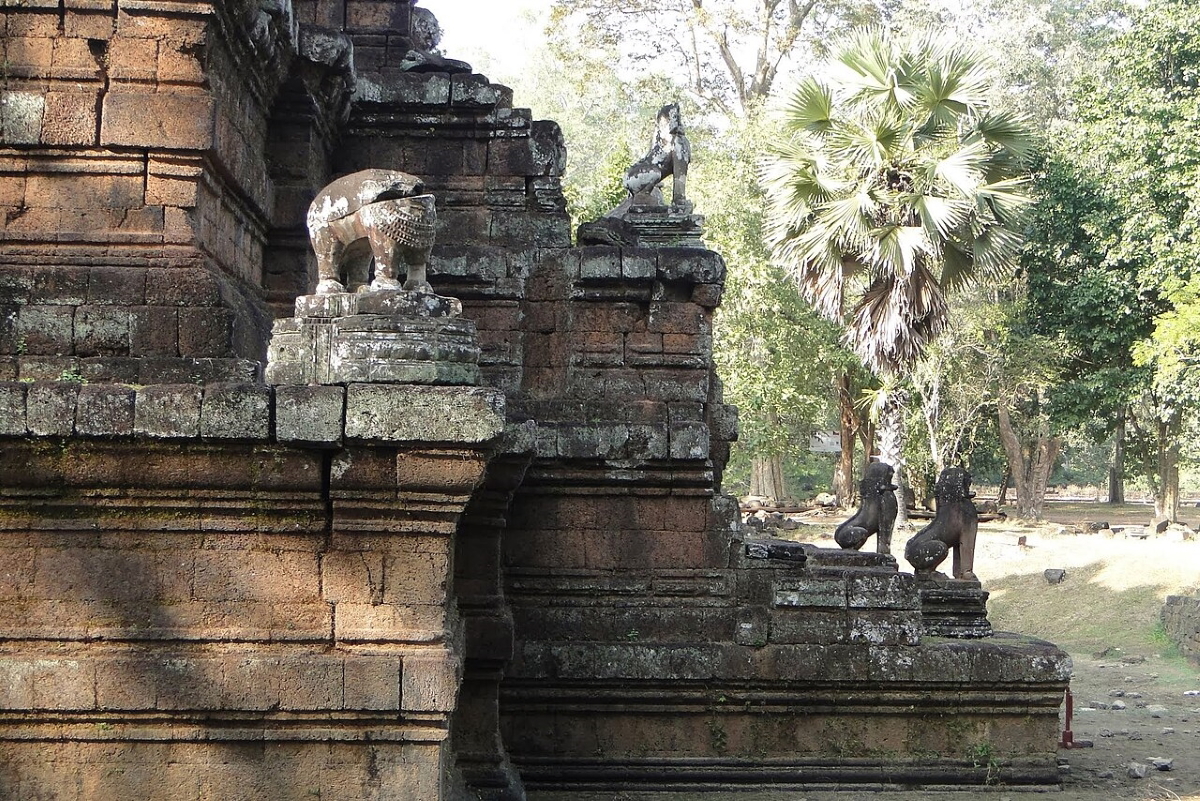 phimeanakas temple cambodia