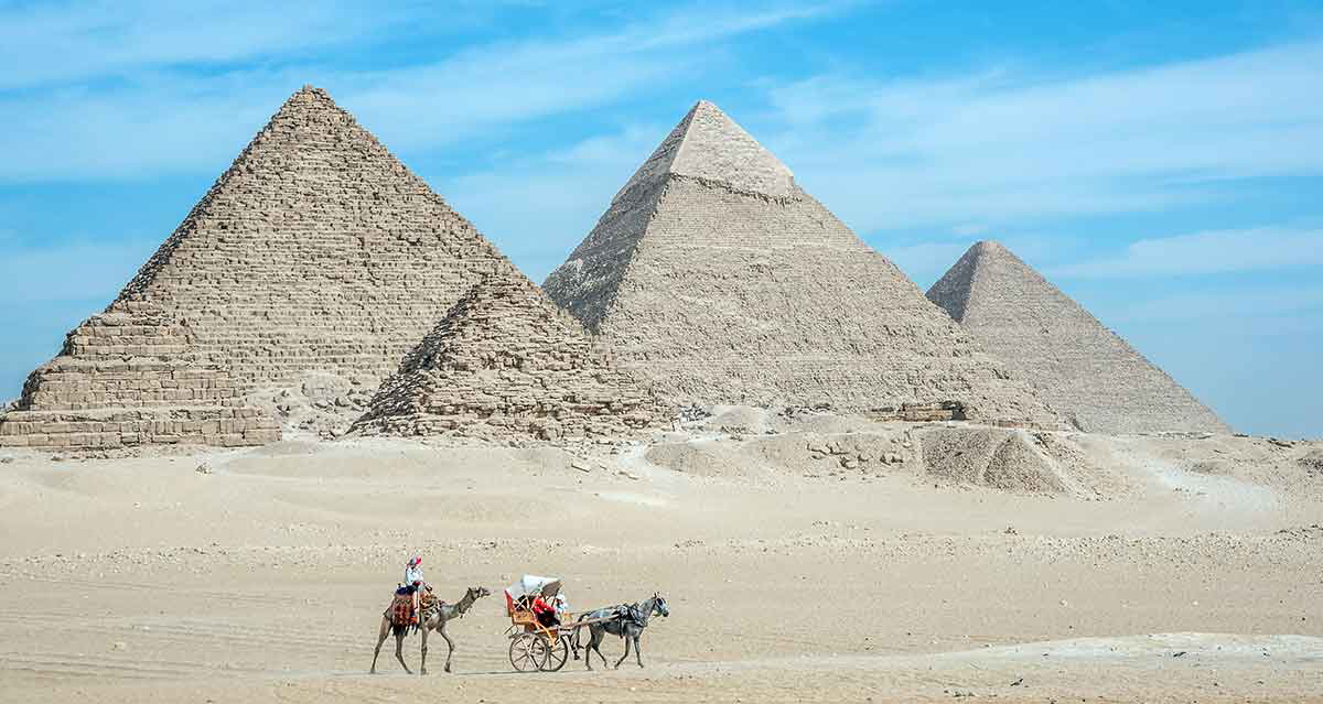 pyramids of giza