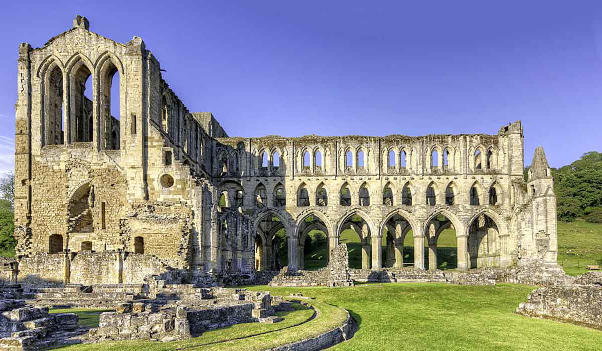 rievaulx abbey england medieval religion