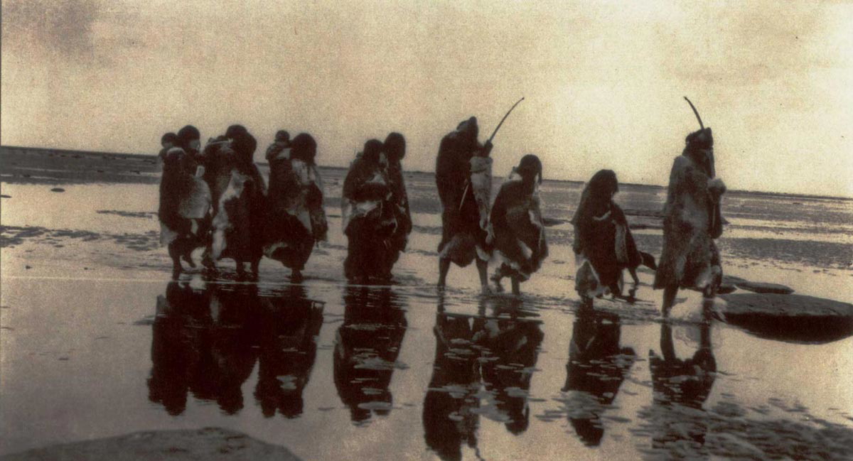 slek_nam_group beach patagonia