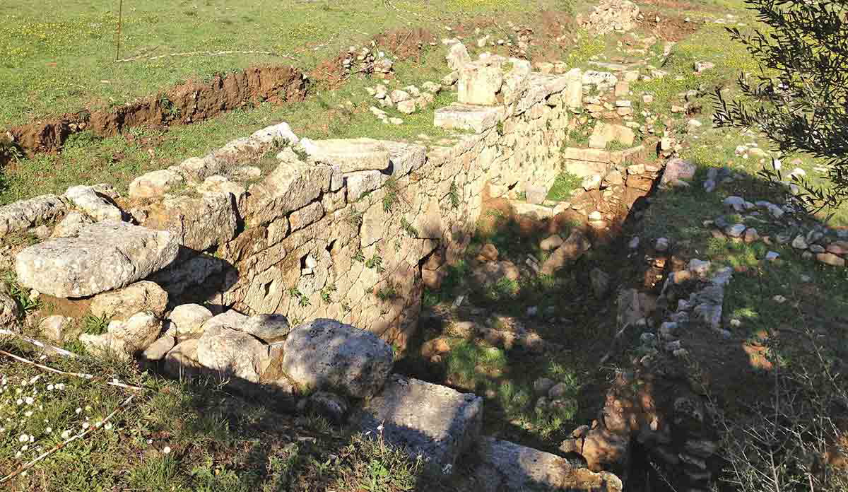 sparta ruins karl baron cc by 2.0