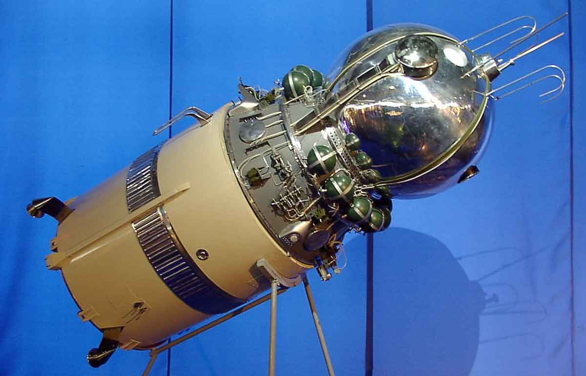 vostok spacecraft model