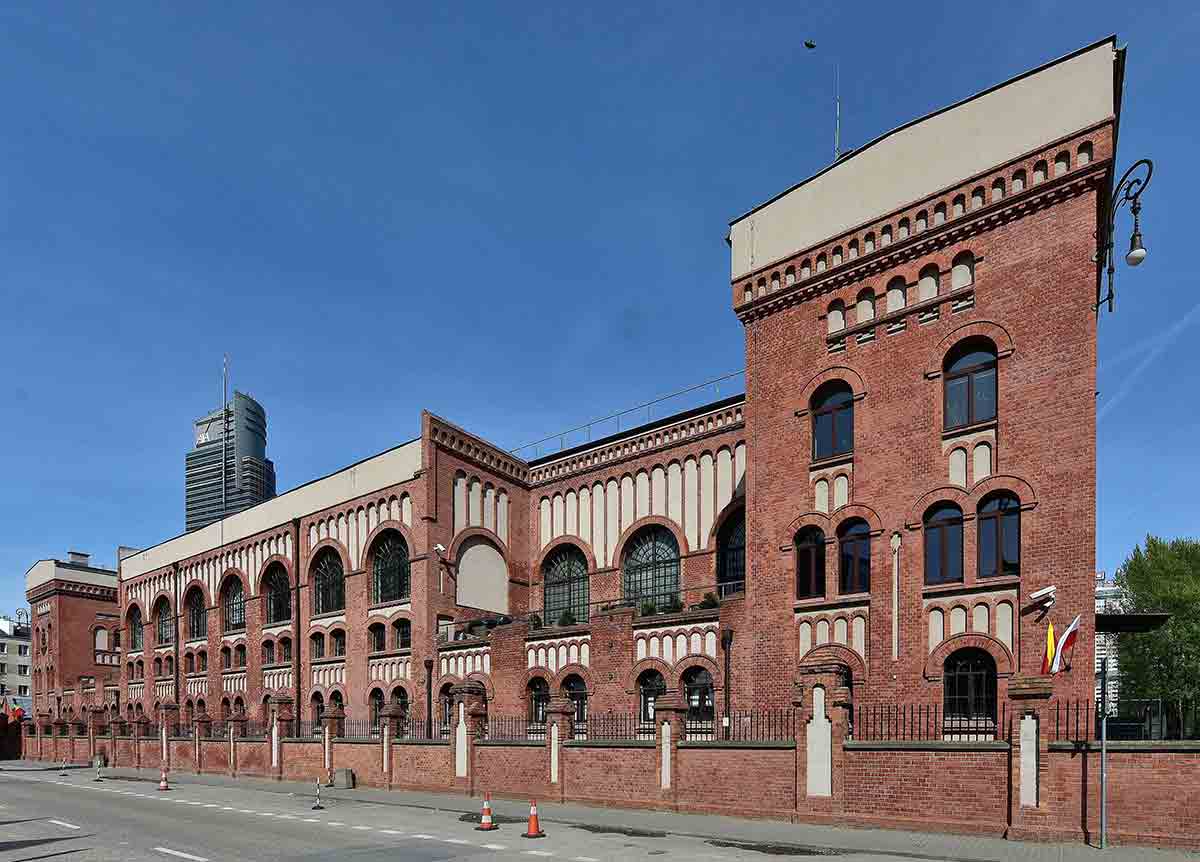 warsaw rising museum