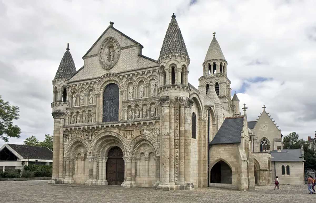 Notre Dame Poitiers