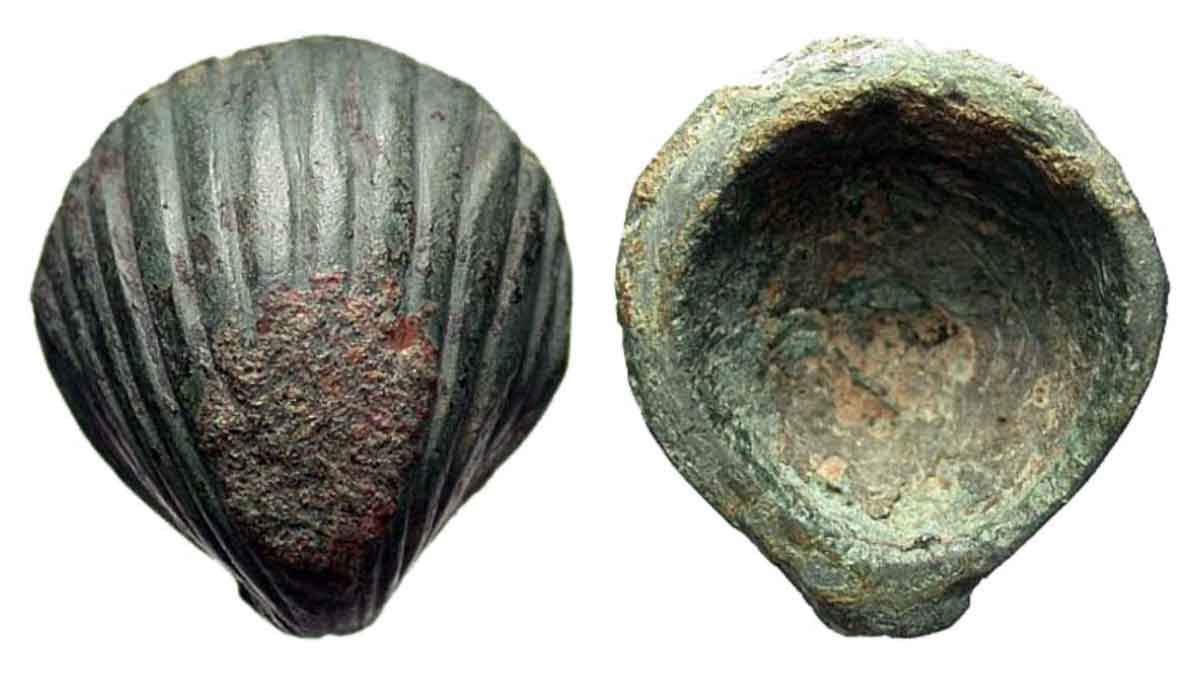 aes formatum shell roman coinage