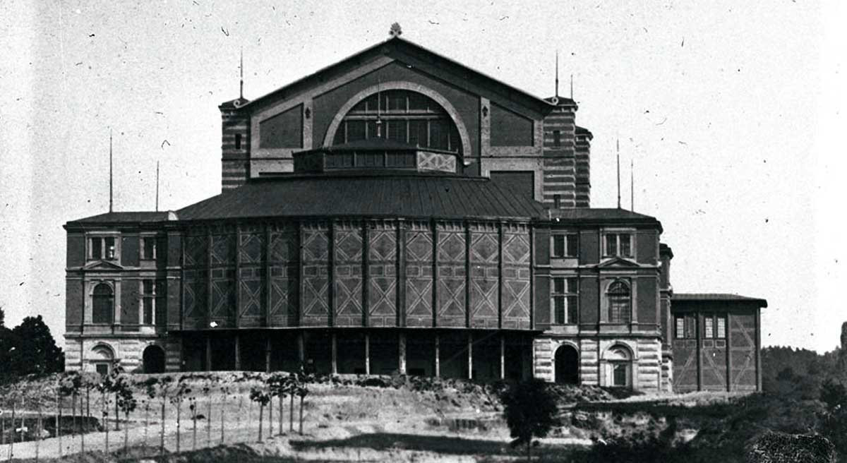 bayreuth festspielhaus