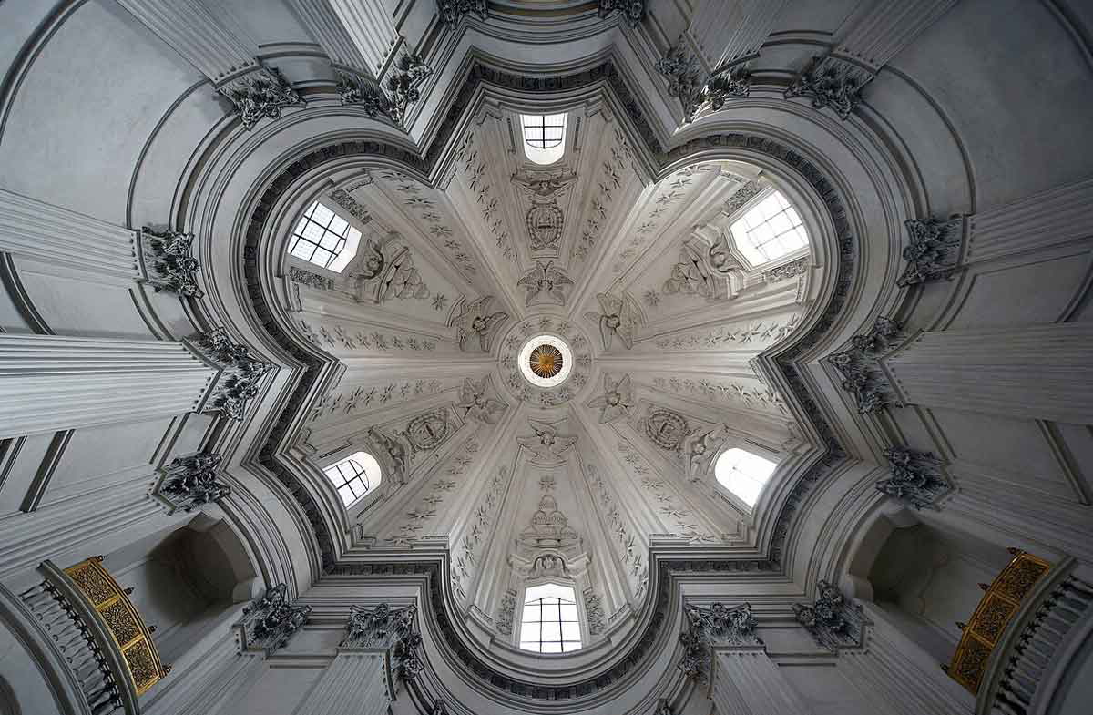 borromini sant ivo alla sapienza interno