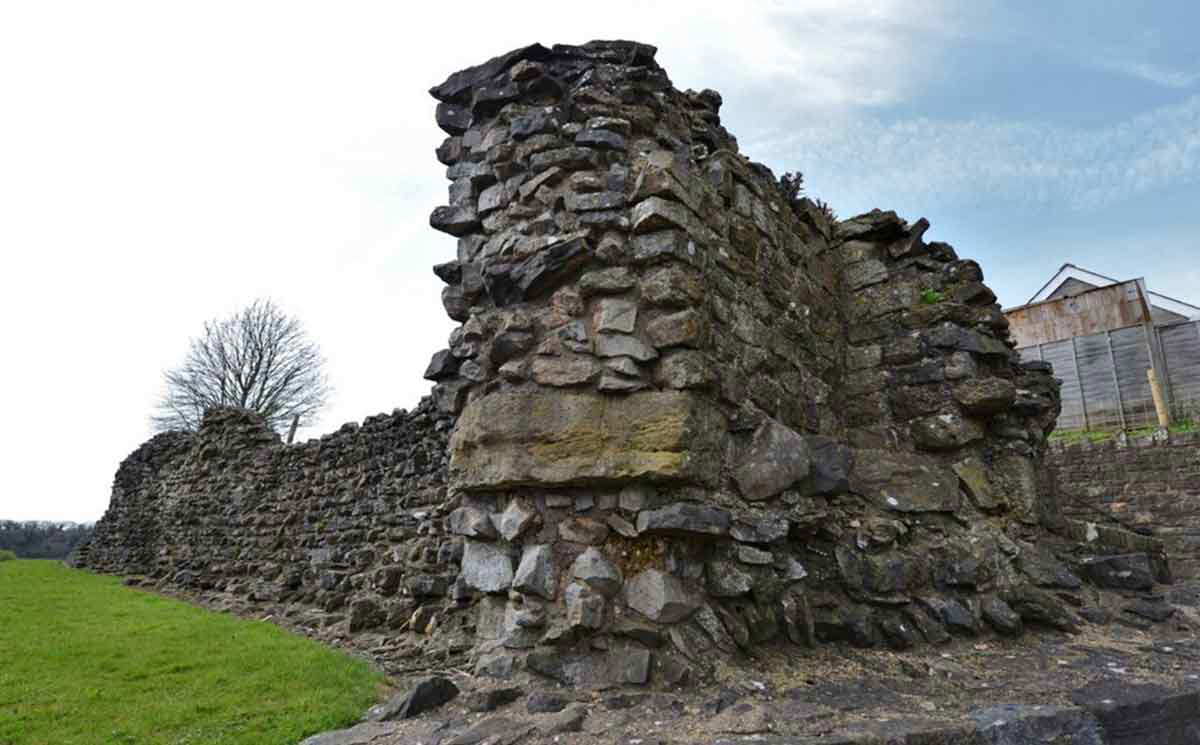 caerwent roman ruins michael garlick cc by 2.0
