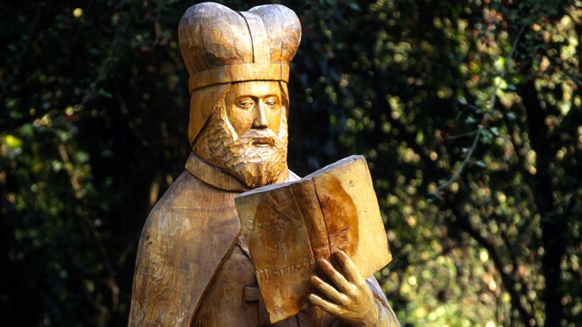 geoffrey monmouth statue