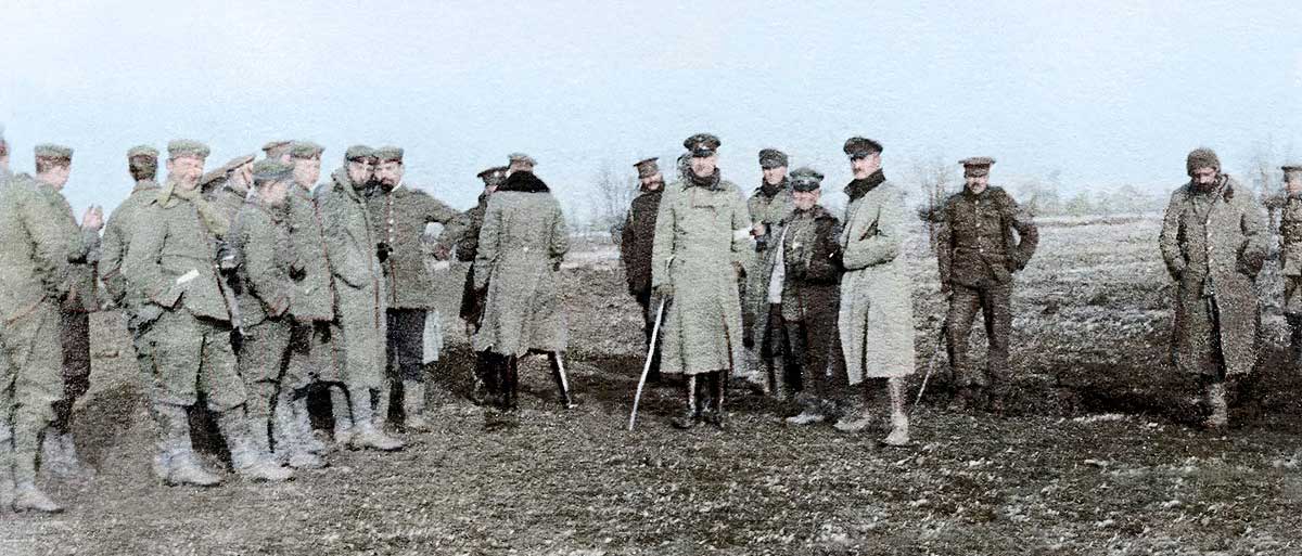 german and british troops christmas truce 1914