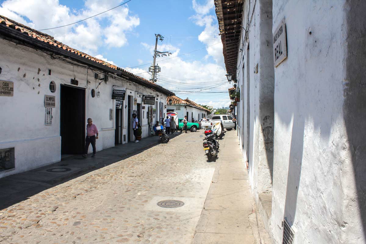 giron historic street view