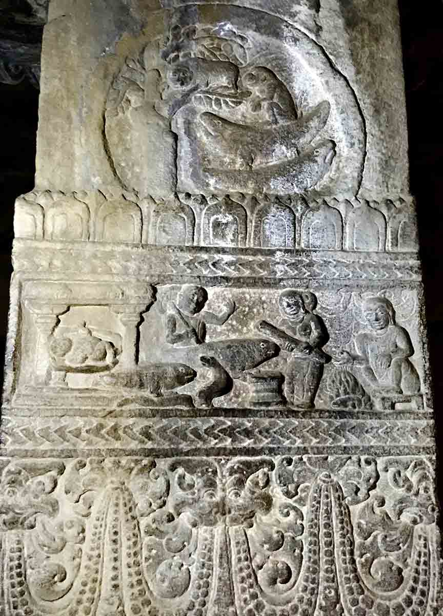 indian mongoose and snake stele