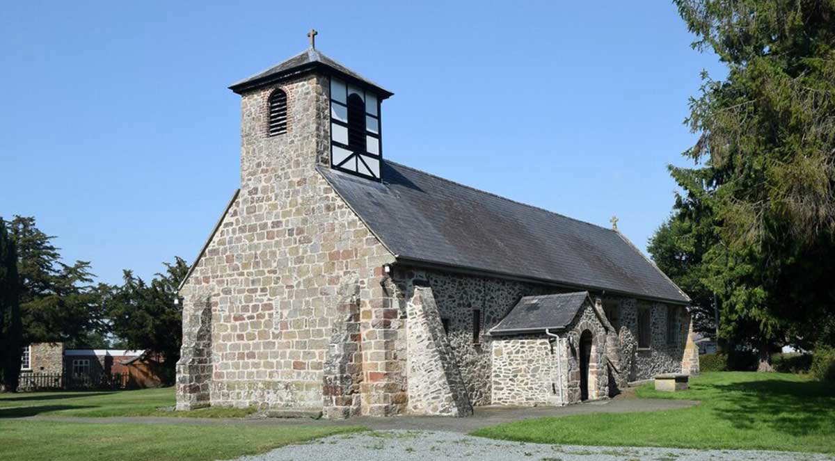 llandrinio church bill harrison cc by 2.0