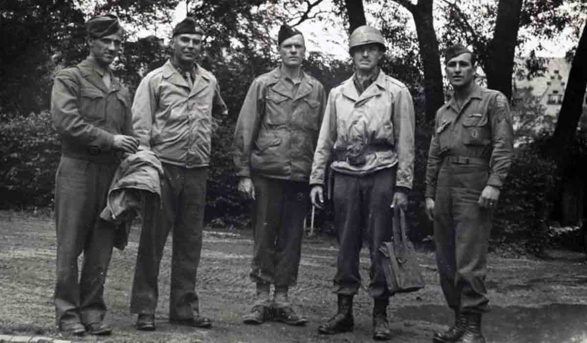 monument men image