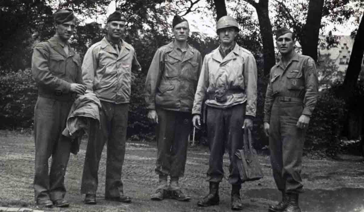 monument men image
