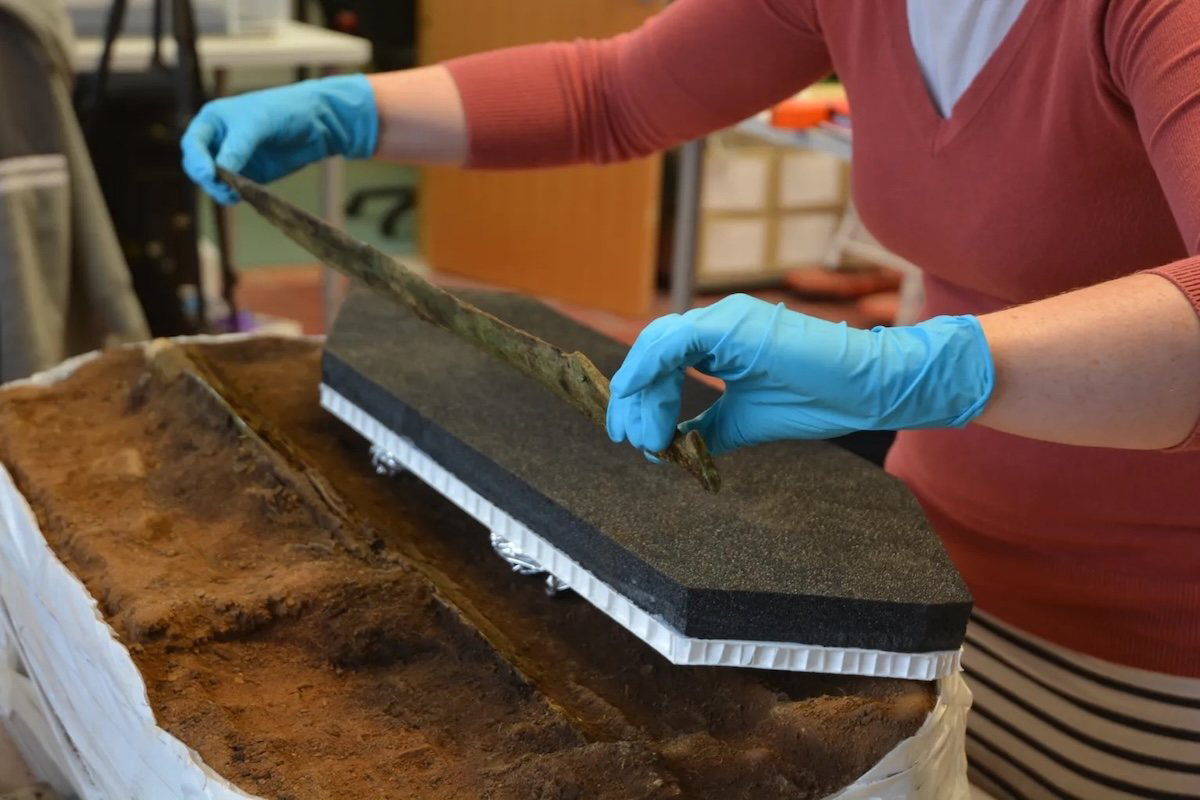 A Neolithic weapon found in newly excavated timber halls in Scotland