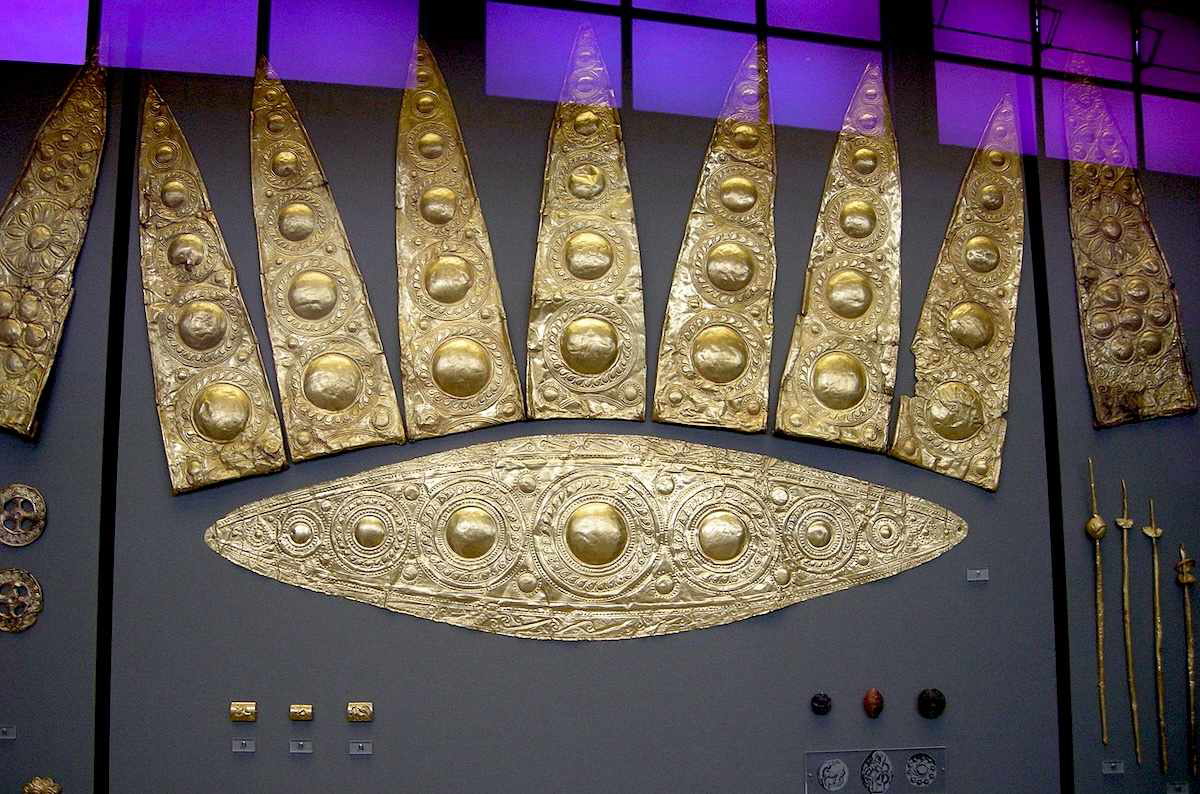 Mycenaean gold discovered in southern Greece's 16th-century BCE Shaft Graves