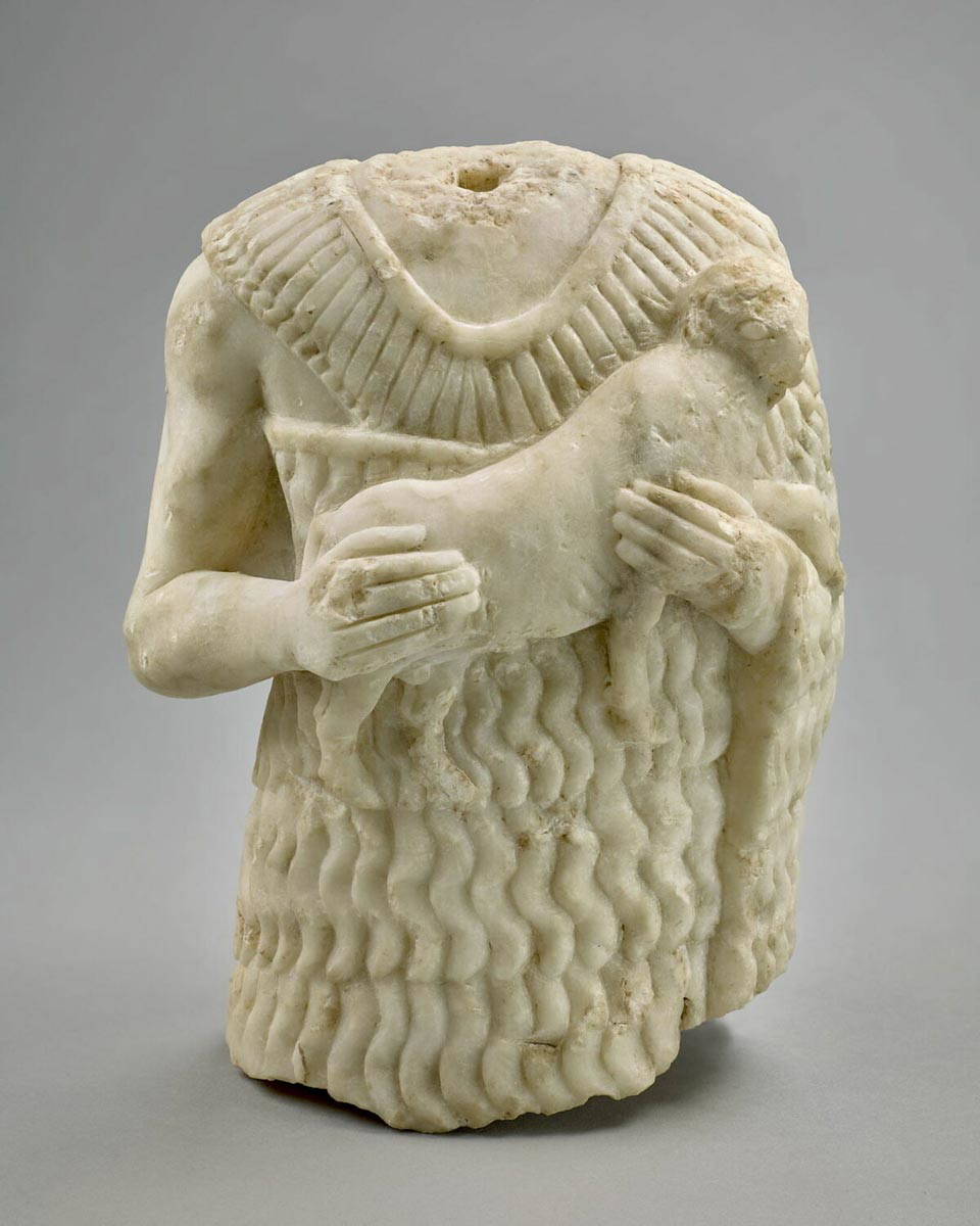 statue fragment mari