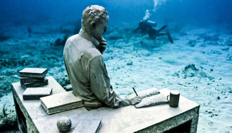 Underwater sculpture from MUSA in Cancún
