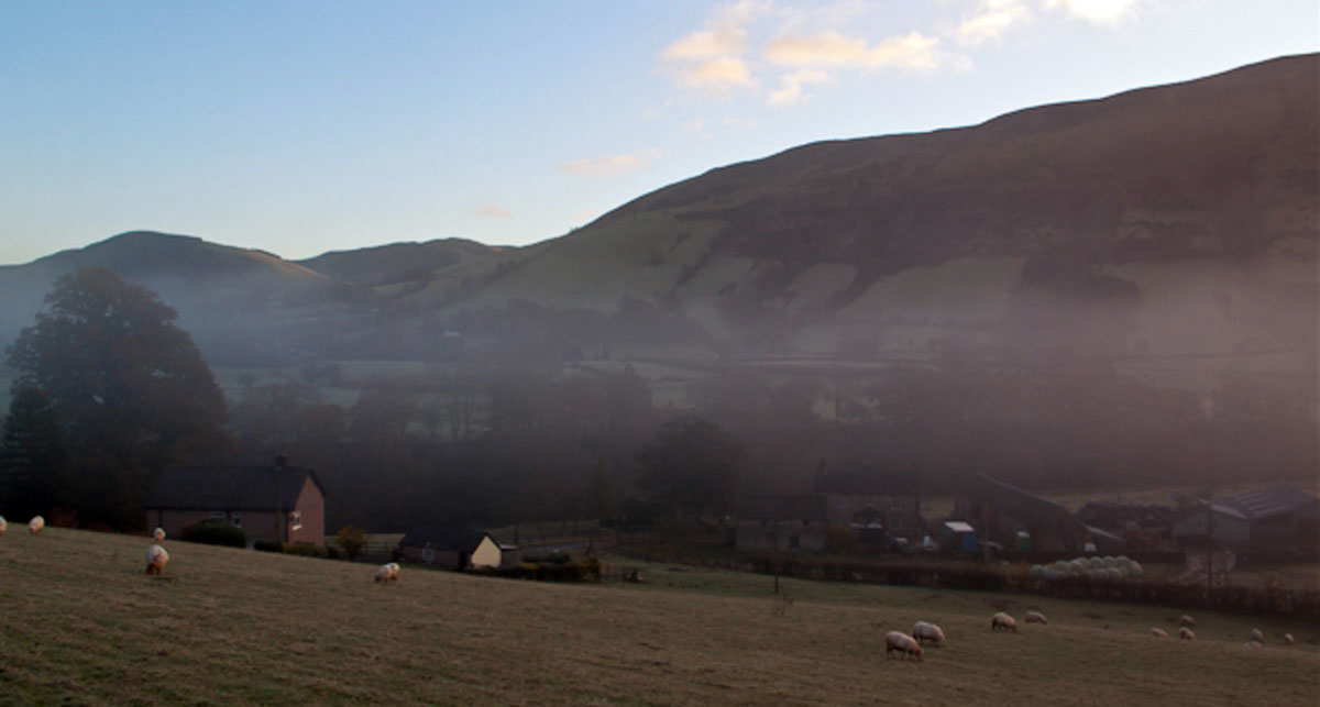 view camlan uchaf mallwyd ian capper cc by 2