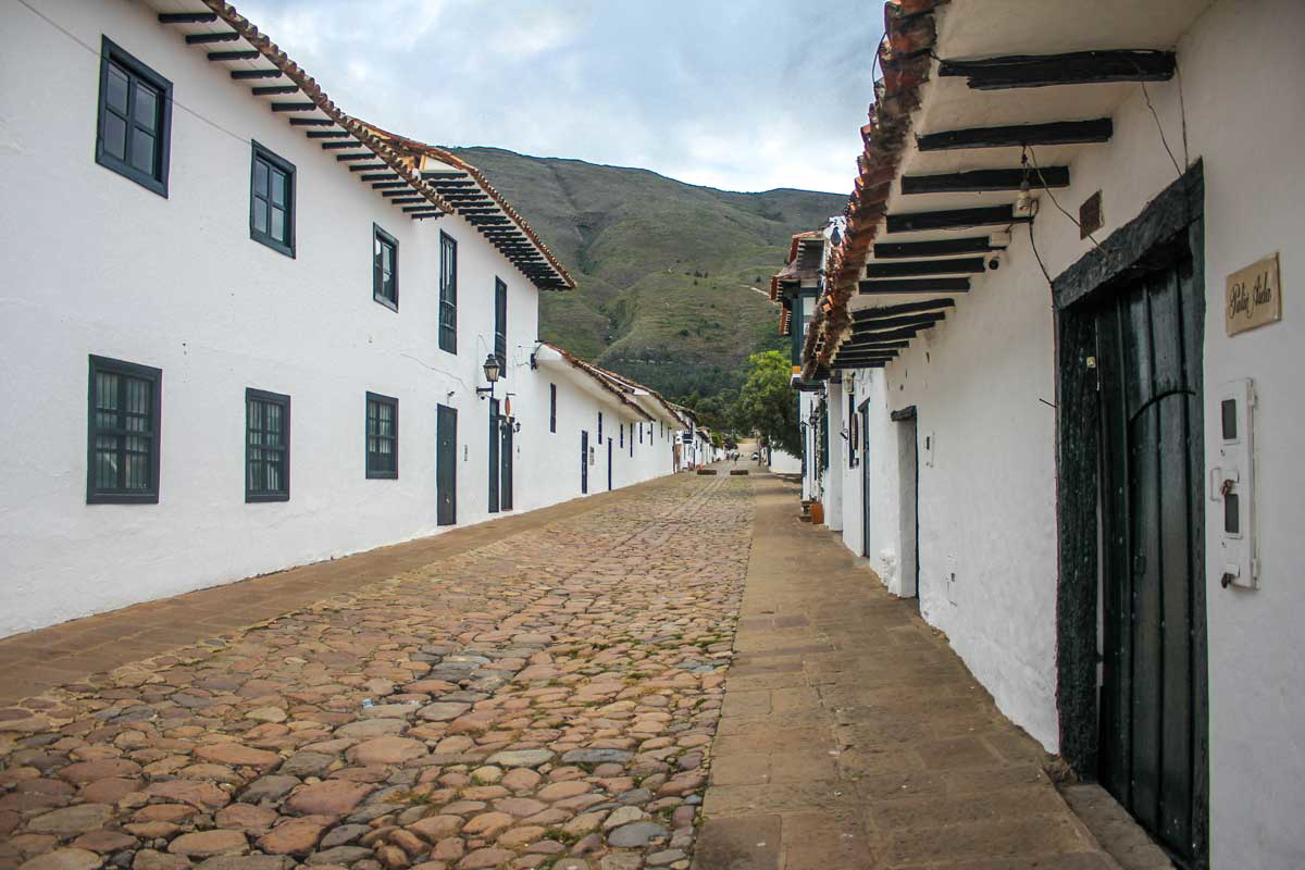 villa leyva street mountains