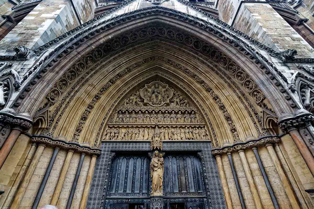westminster abbey north transept entrance middlesex
