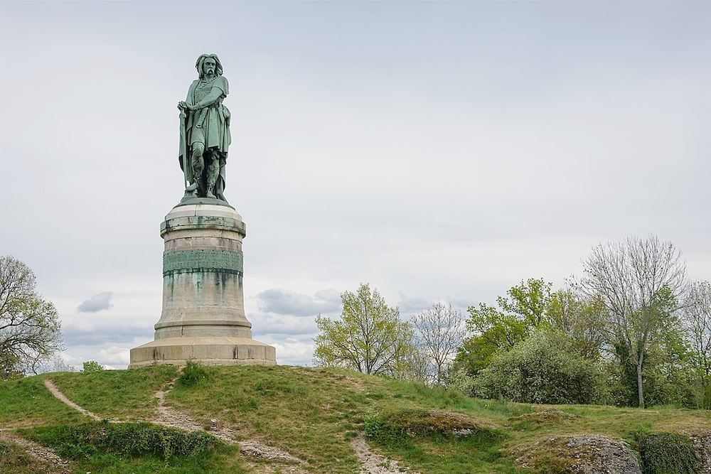 statue of Vercingetorix in France