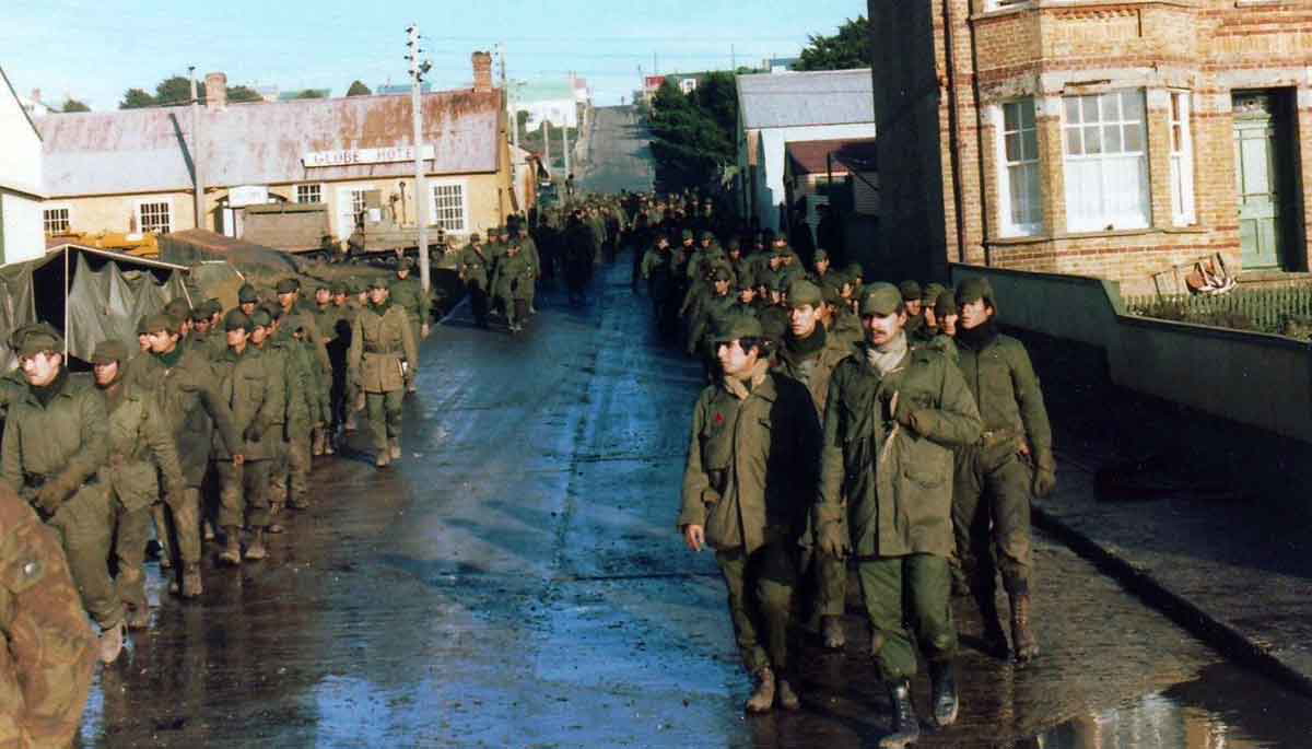 argentine pows port stanley