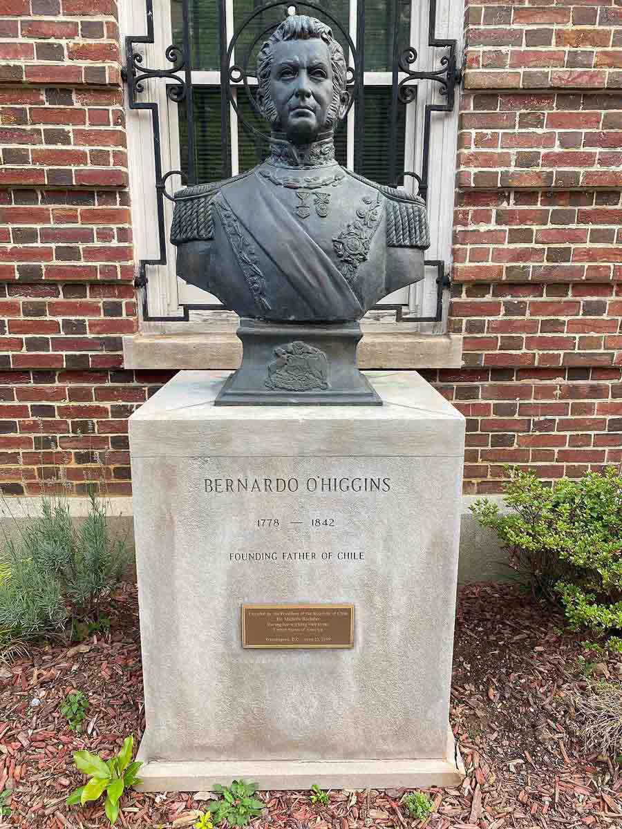bust bernardo ohiggins washington