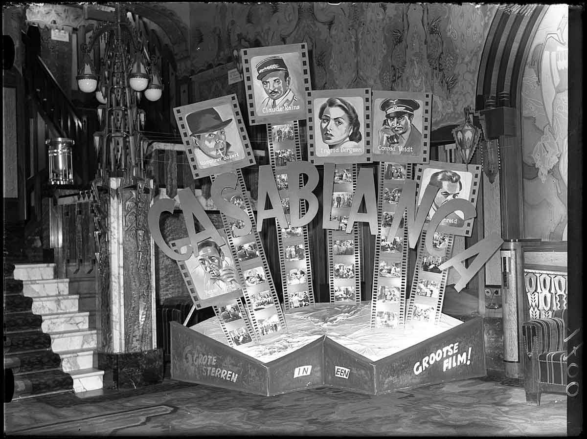 casablanca film lobby