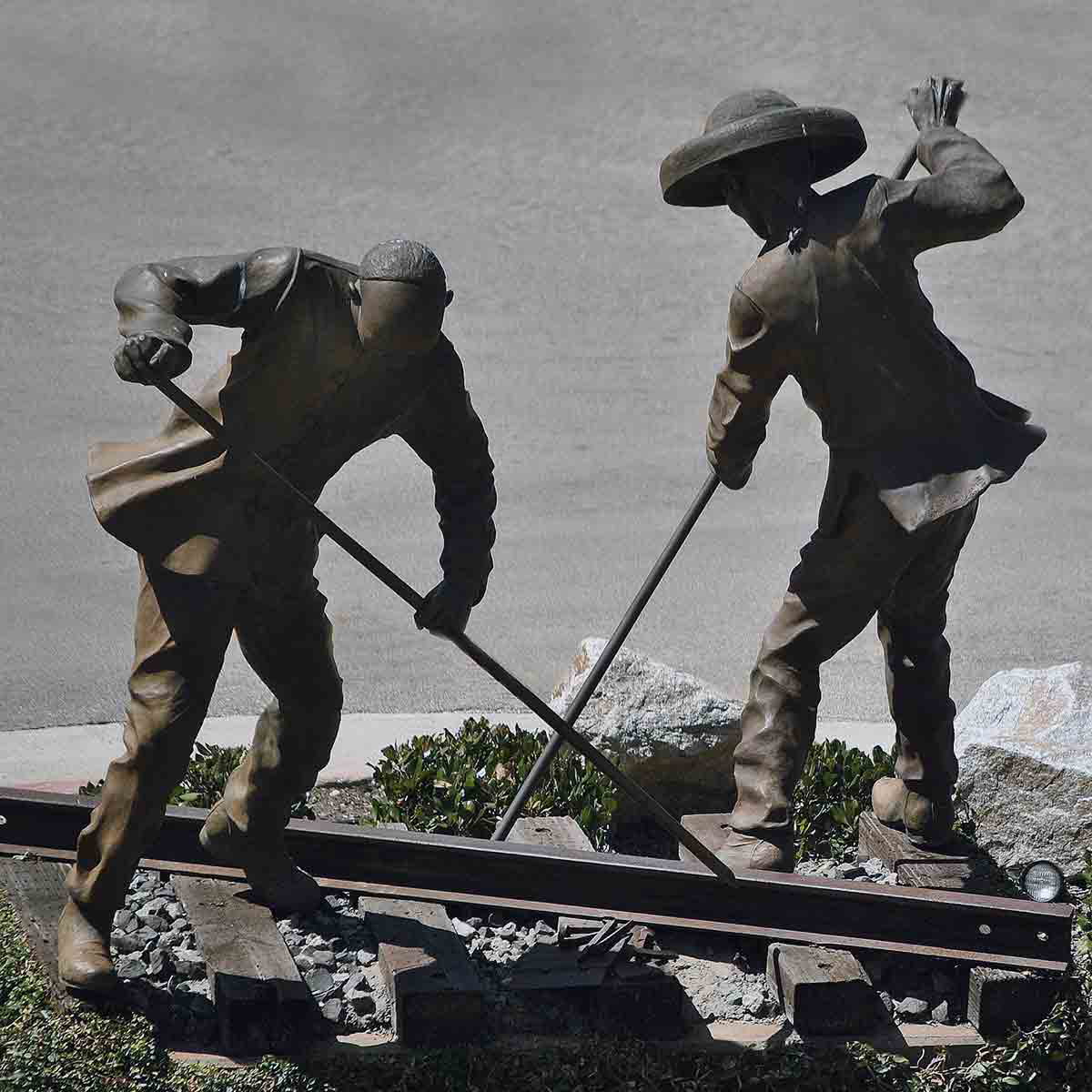 chinese iron rail workers tribute